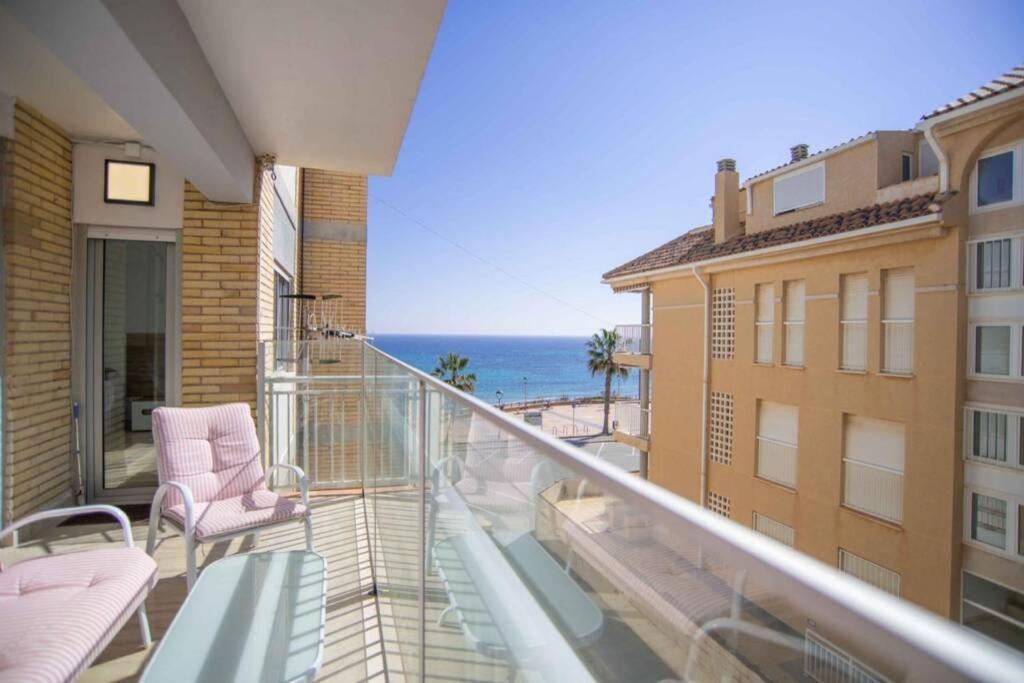 Beautiful Two Bedroom Apartment Next To The Beachfront Torre de la Horadada Esterno foto